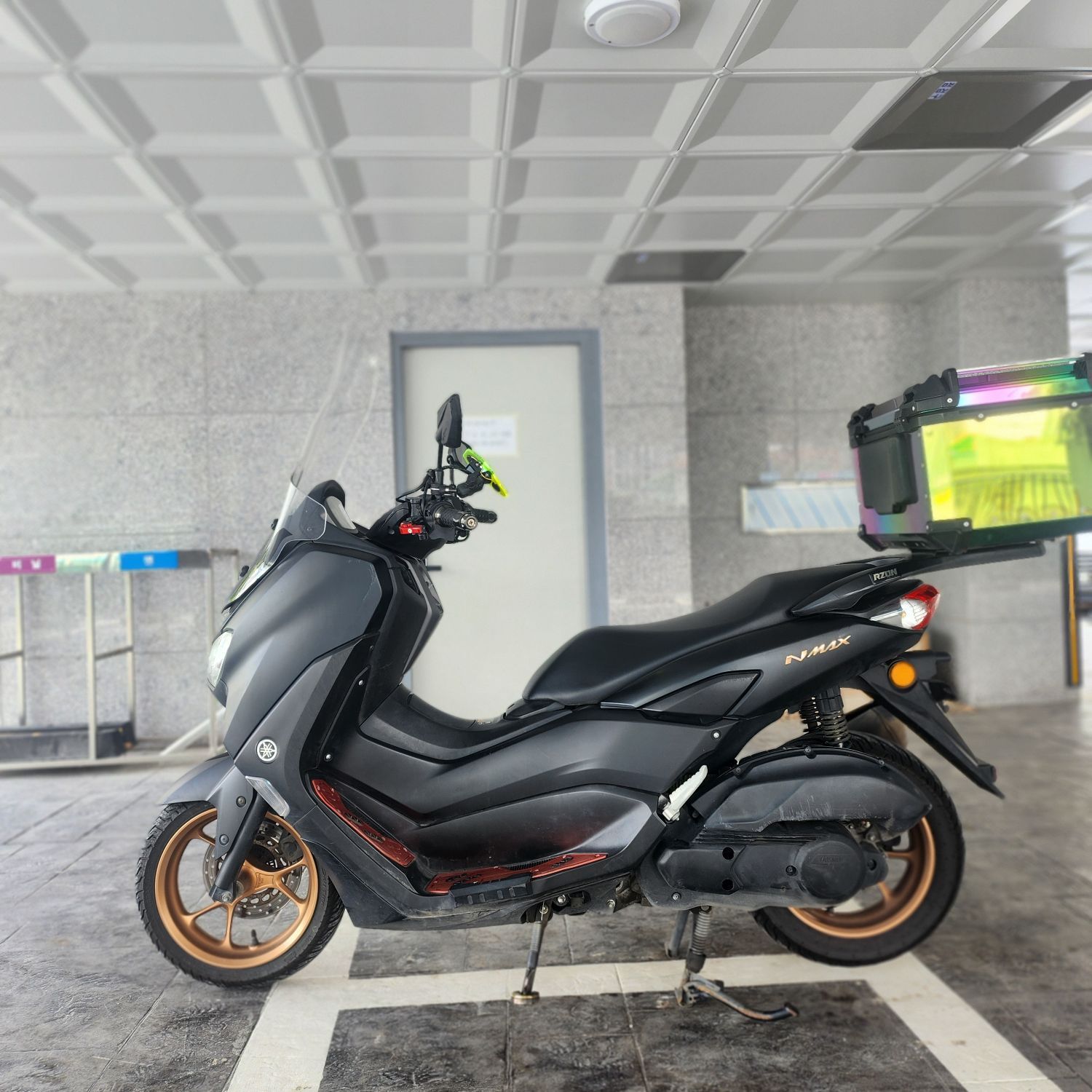 야마하 NMAX 125 thumb 2