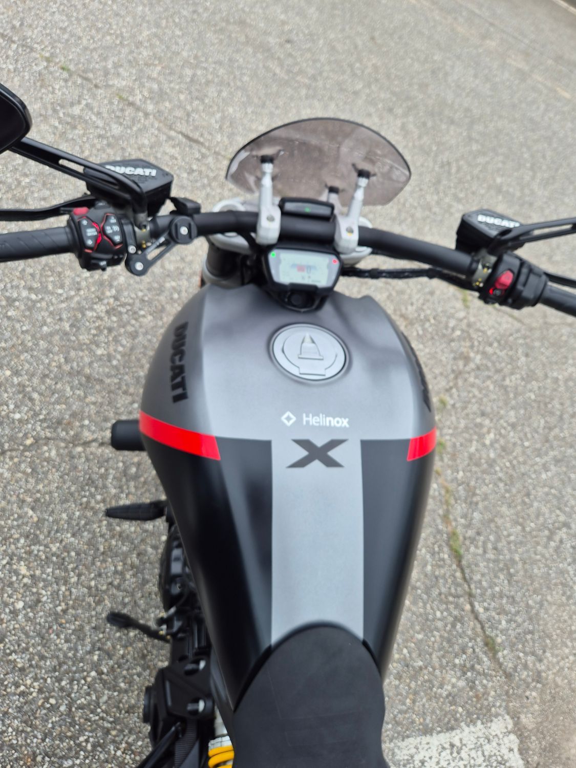 두카티 X 디아벨 블랙스타 thumb 2