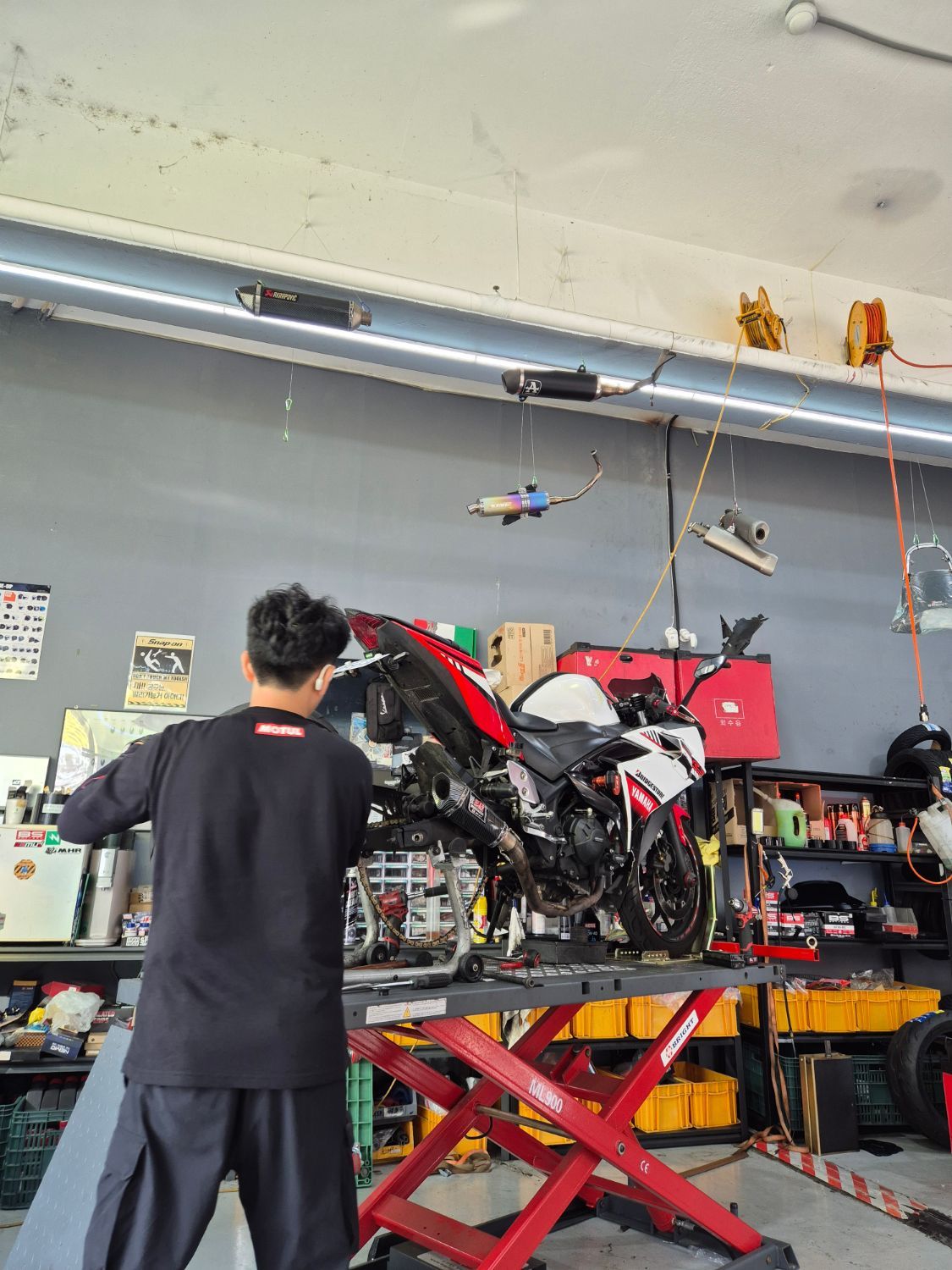 야마하 YZF R3 more