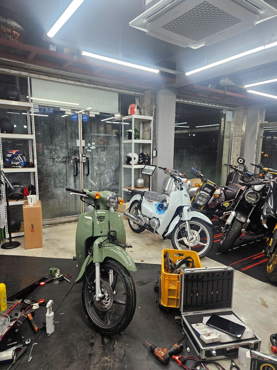 혼다 슈퍼 커브 110 more