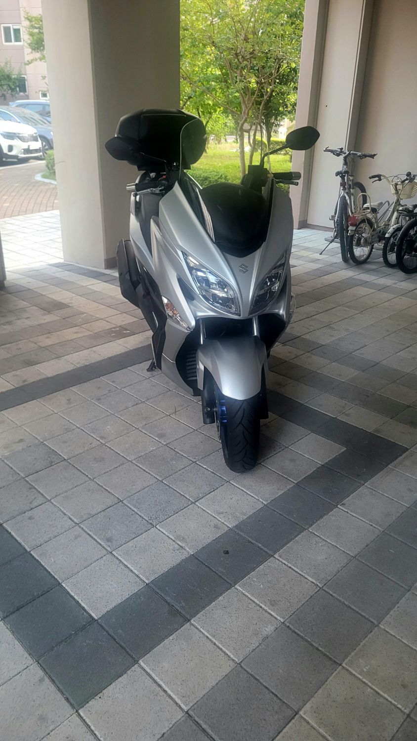 스즈키 버그만 400 쿠페 thumb 2