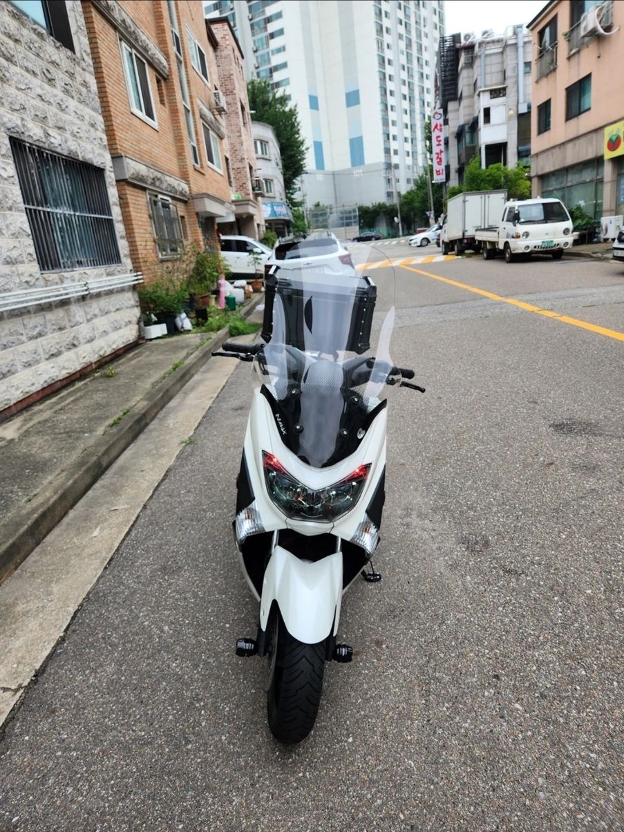 야마하 NMAX 125 thumb 2