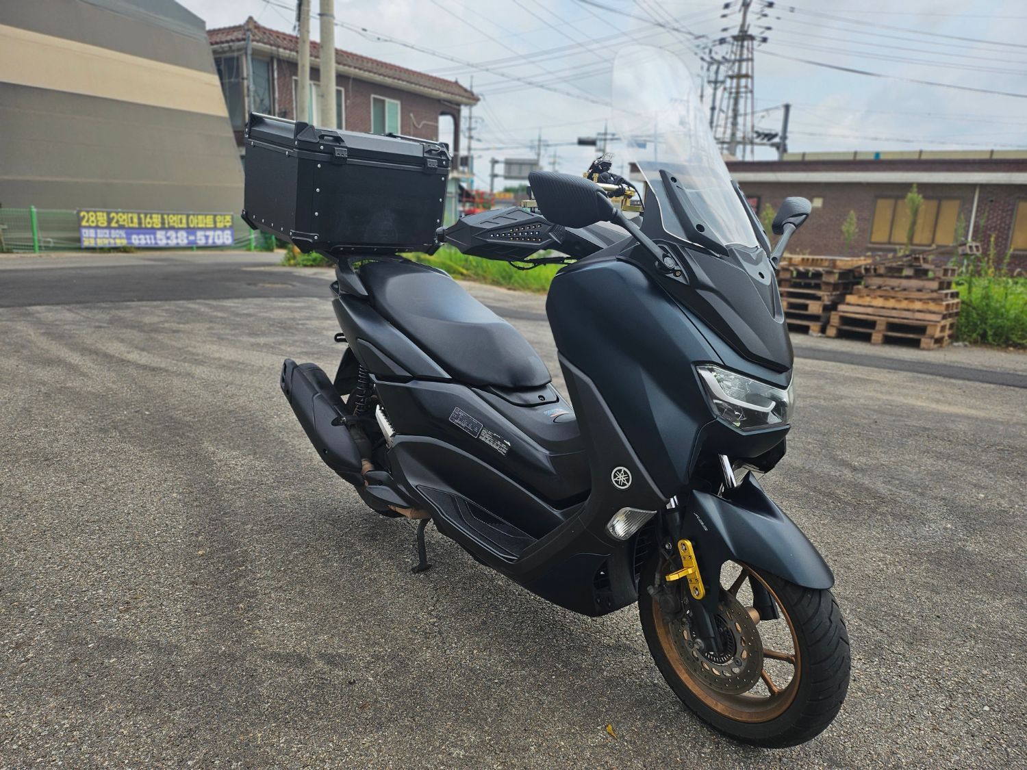 야마하 NMAX 155 more