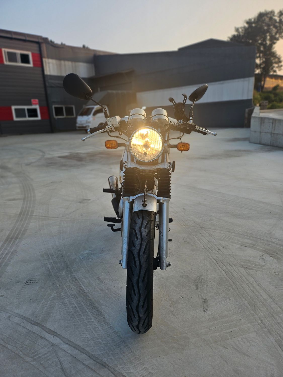 이탈젯 그리폰 125 more