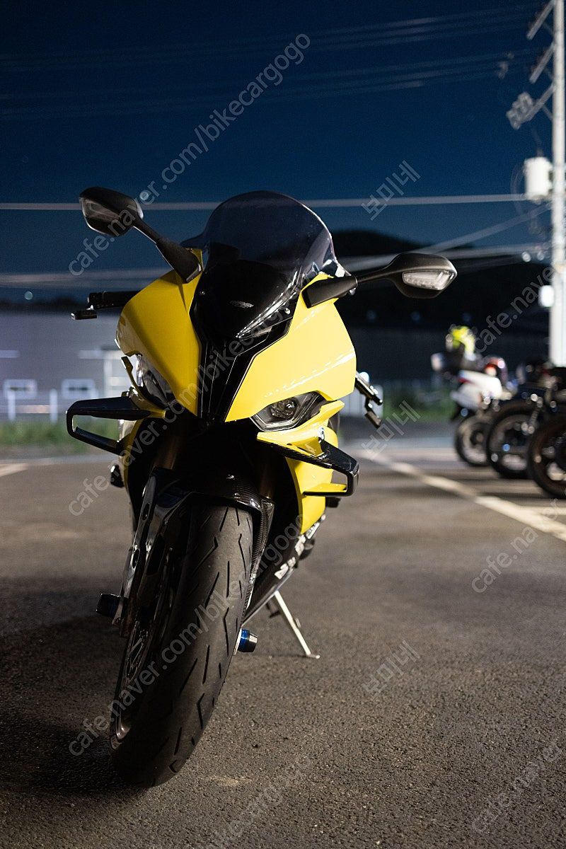 BMW S 1000 RR more