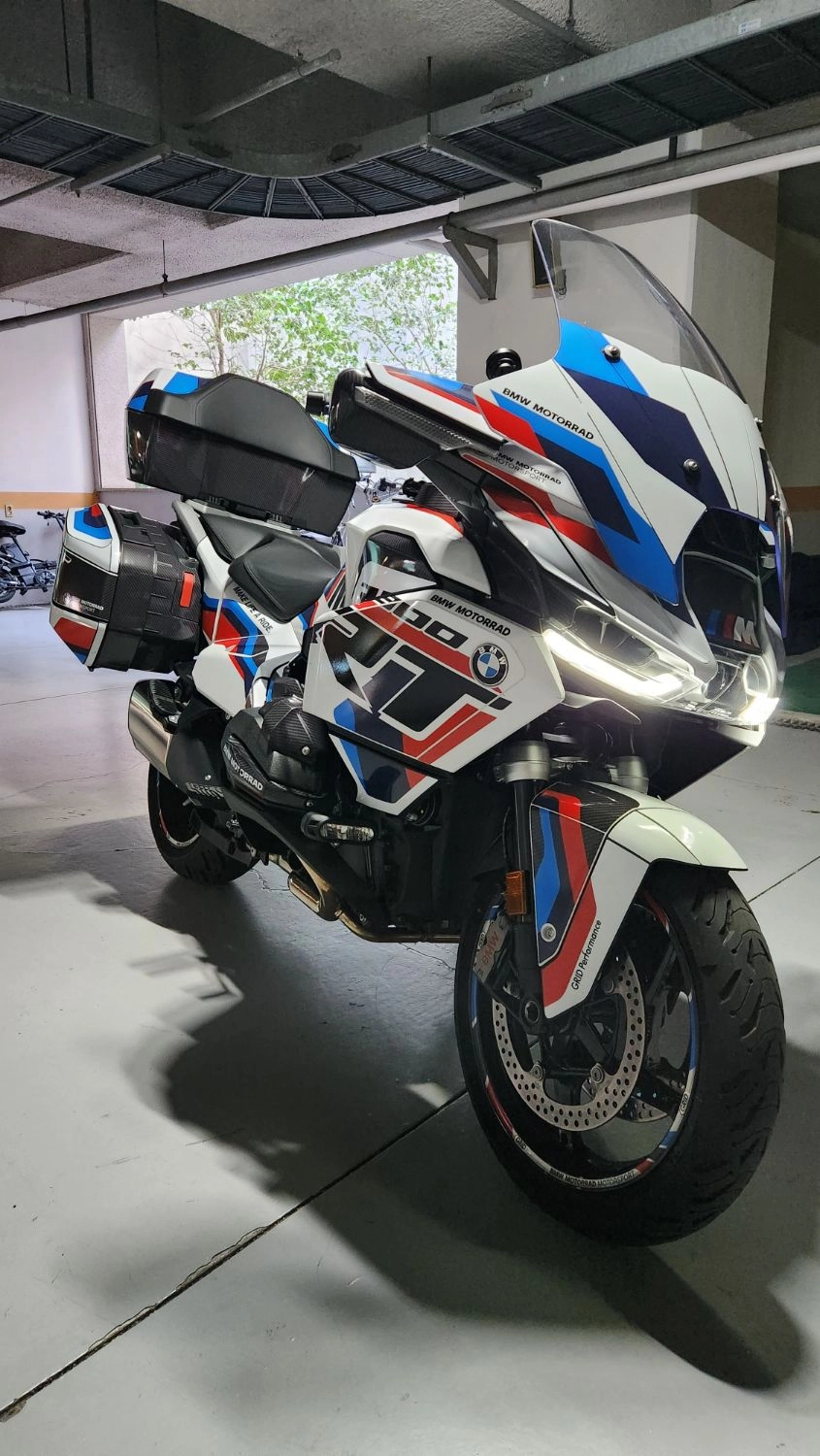 BMW R 1300 RT 2026 화이트 사진 1
