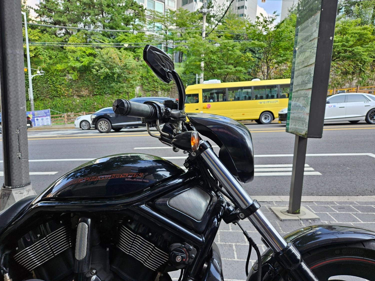 할리데이비슨 나이트로드 스페셜 2009 블랙 사진 3