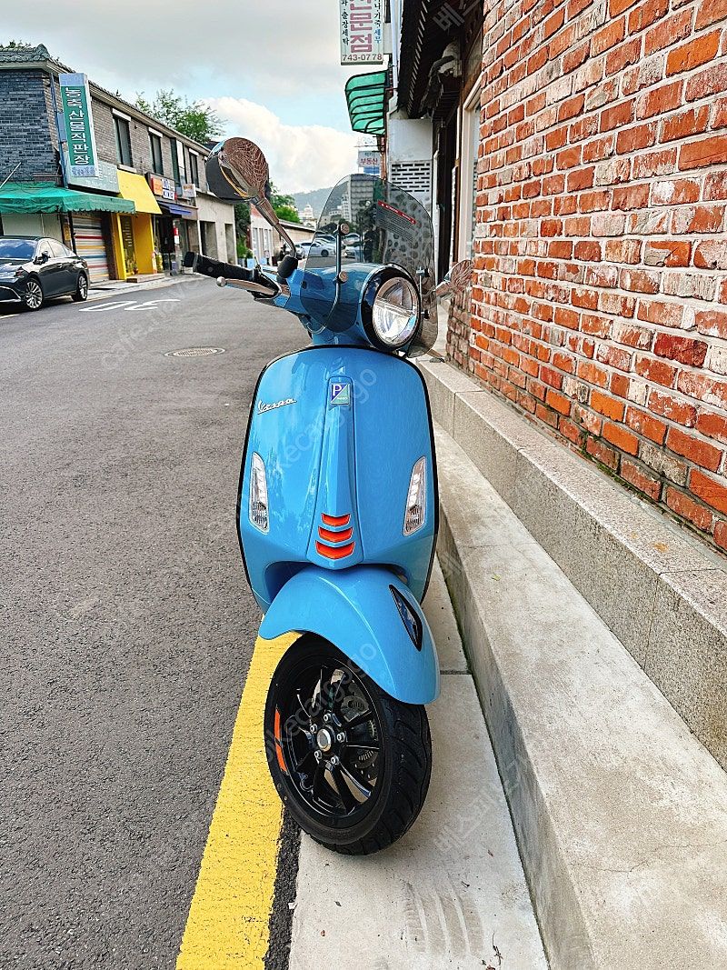 베스파 프리마베라 125 more