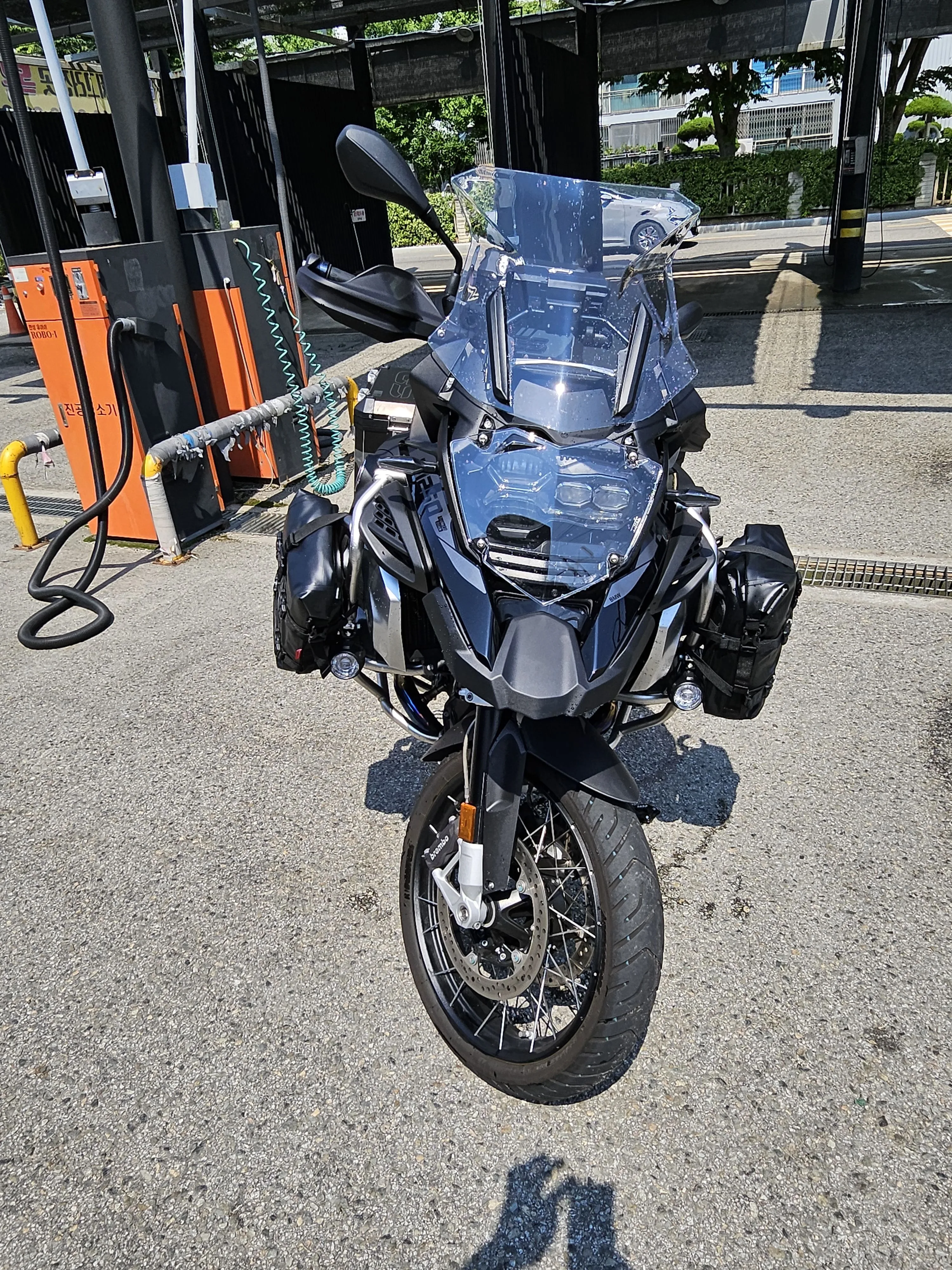 BMW R 1250 GS 어드벤처 2024 네이비 사진 1