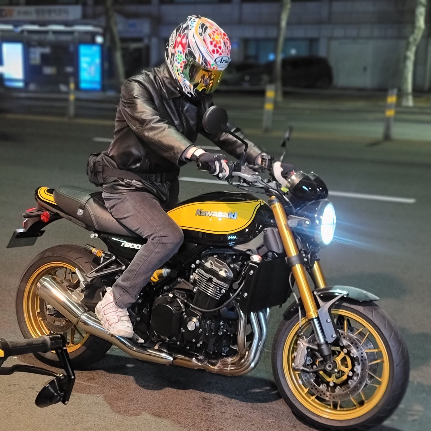 가와사키 Z 900 RS SE thumb 2