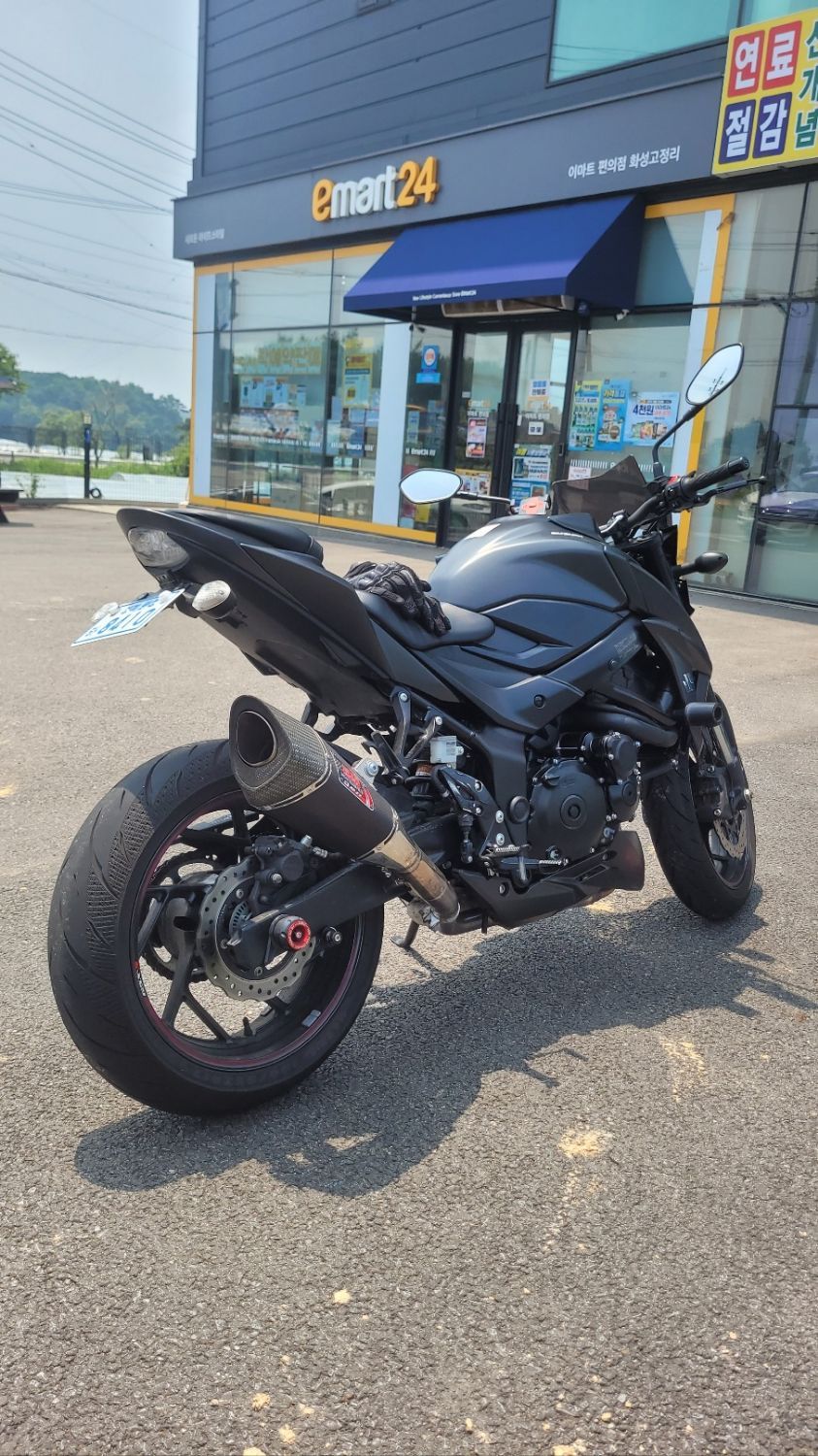 스즈키 GSX S 750 thumb 2