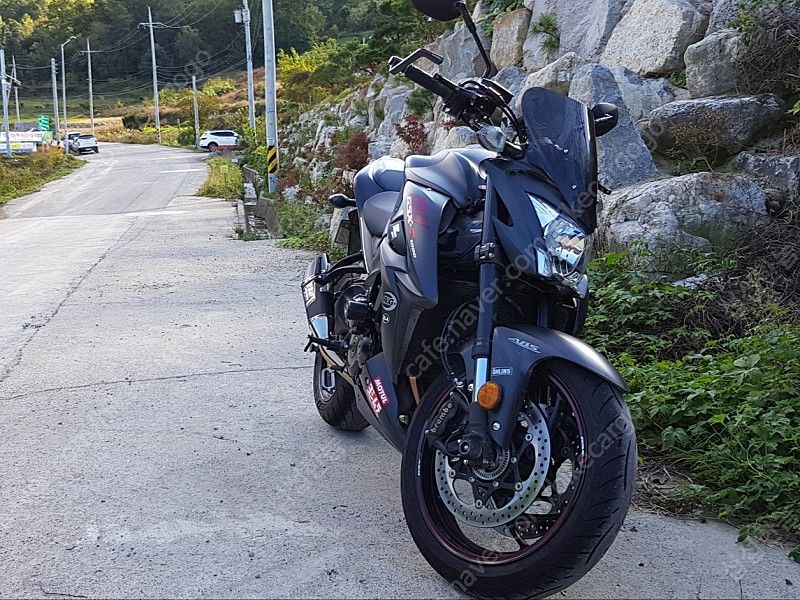 스즈키 GSX S 1000 more