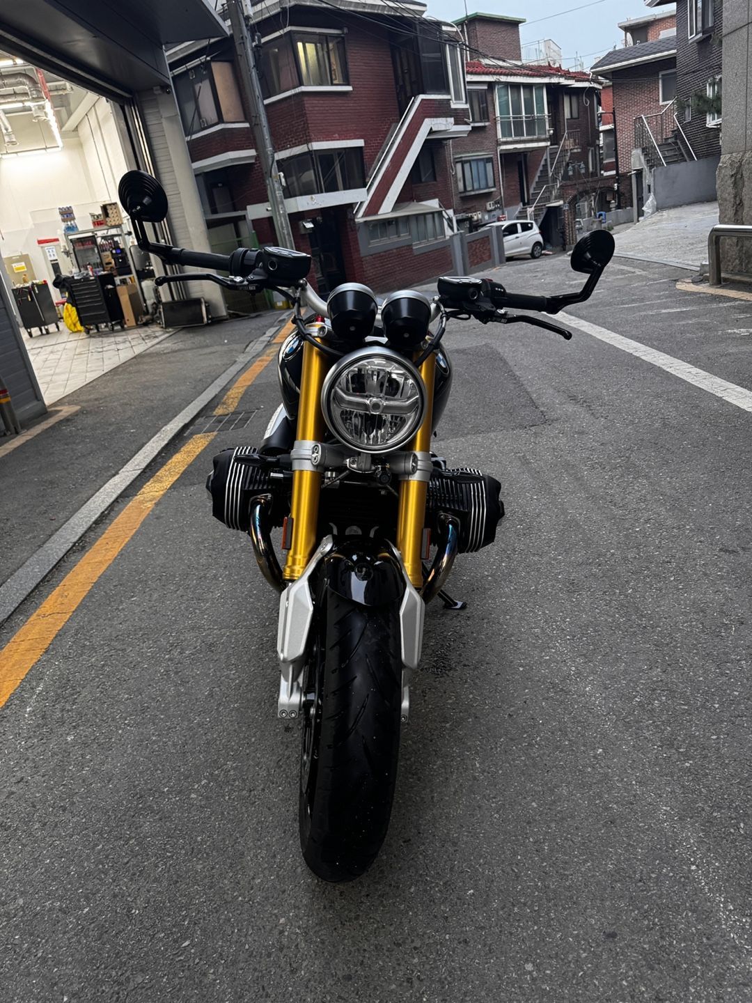 BMW R nine T 2023 블랙 사진 6