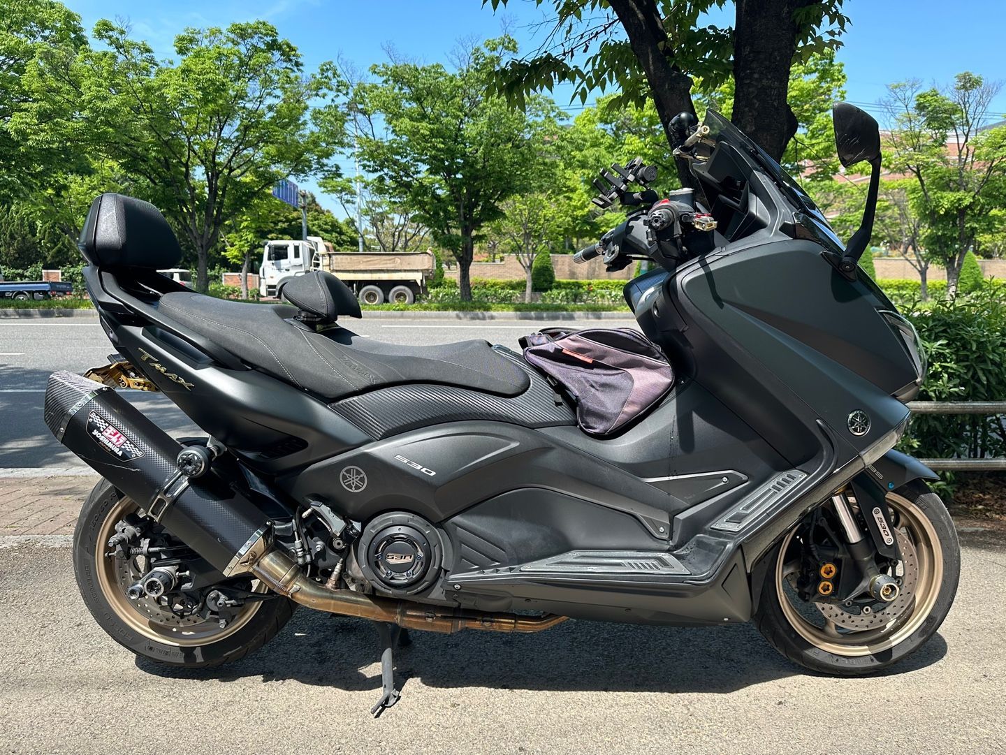 야마하 TMAX 530 more