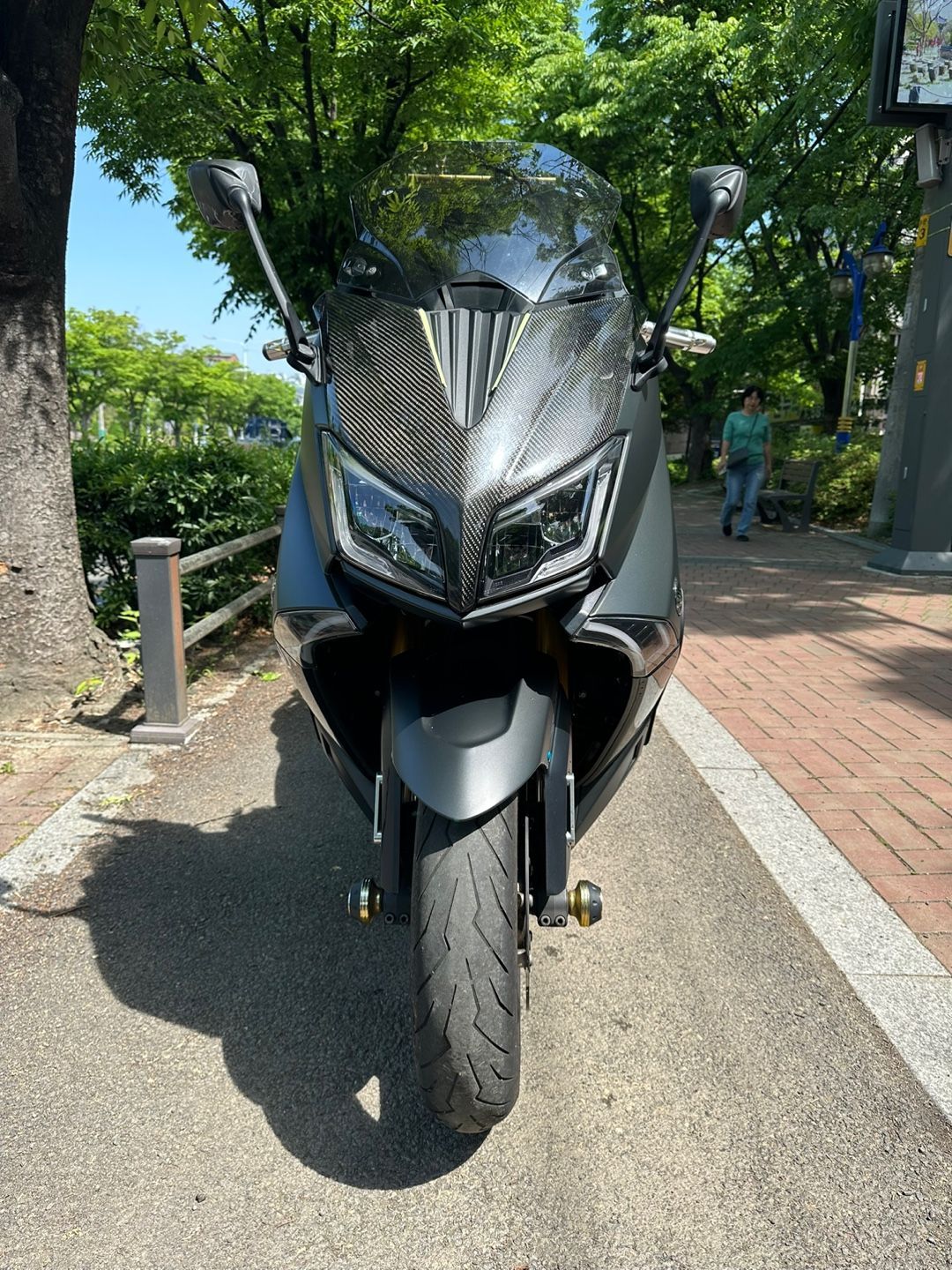 야마하 TMAX 530 thumb 2