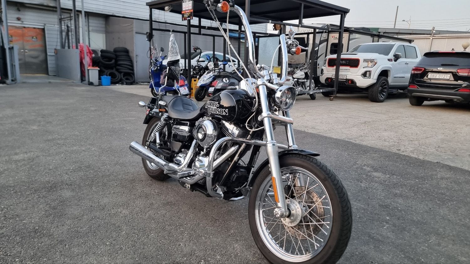 할리데이비슨 다이나 슈퍼글라이드 more