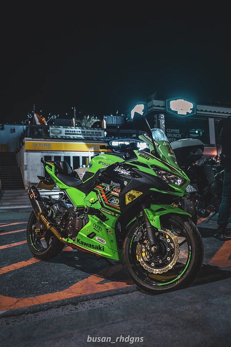 가와사키 닌자 400 ABS thumb 2