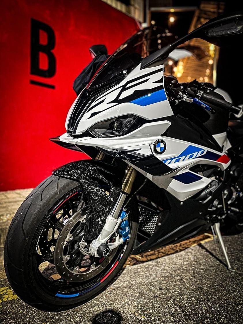BMW S 1000 RR 2023 화이트 사진 4