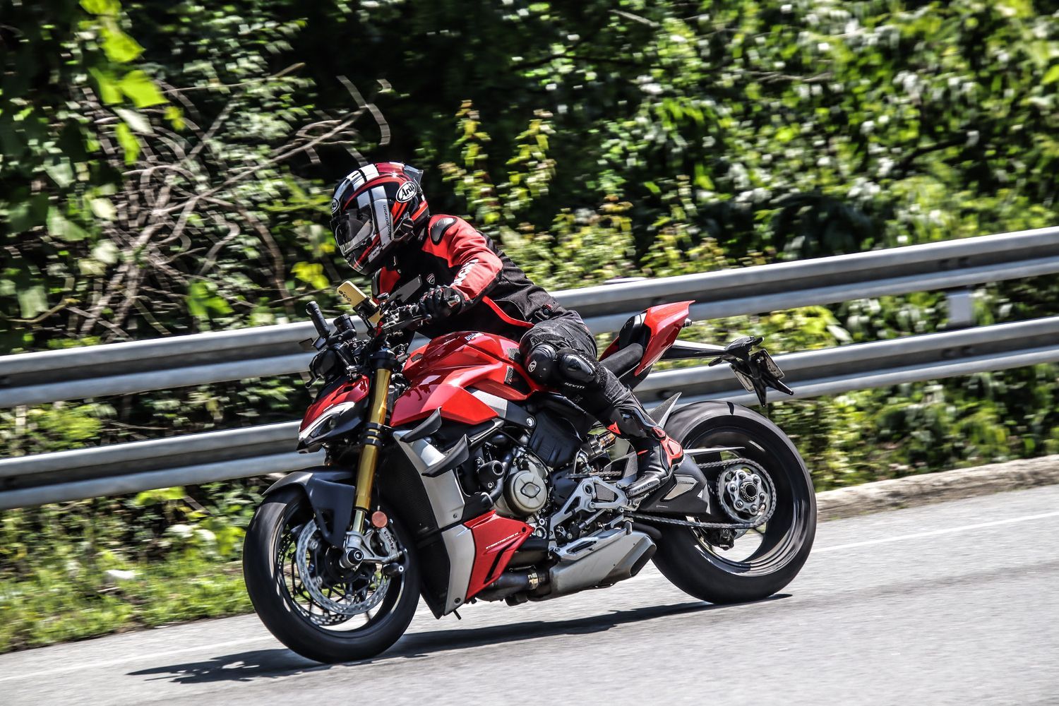 두카티 스트리트파이터 V4 S thumb 2