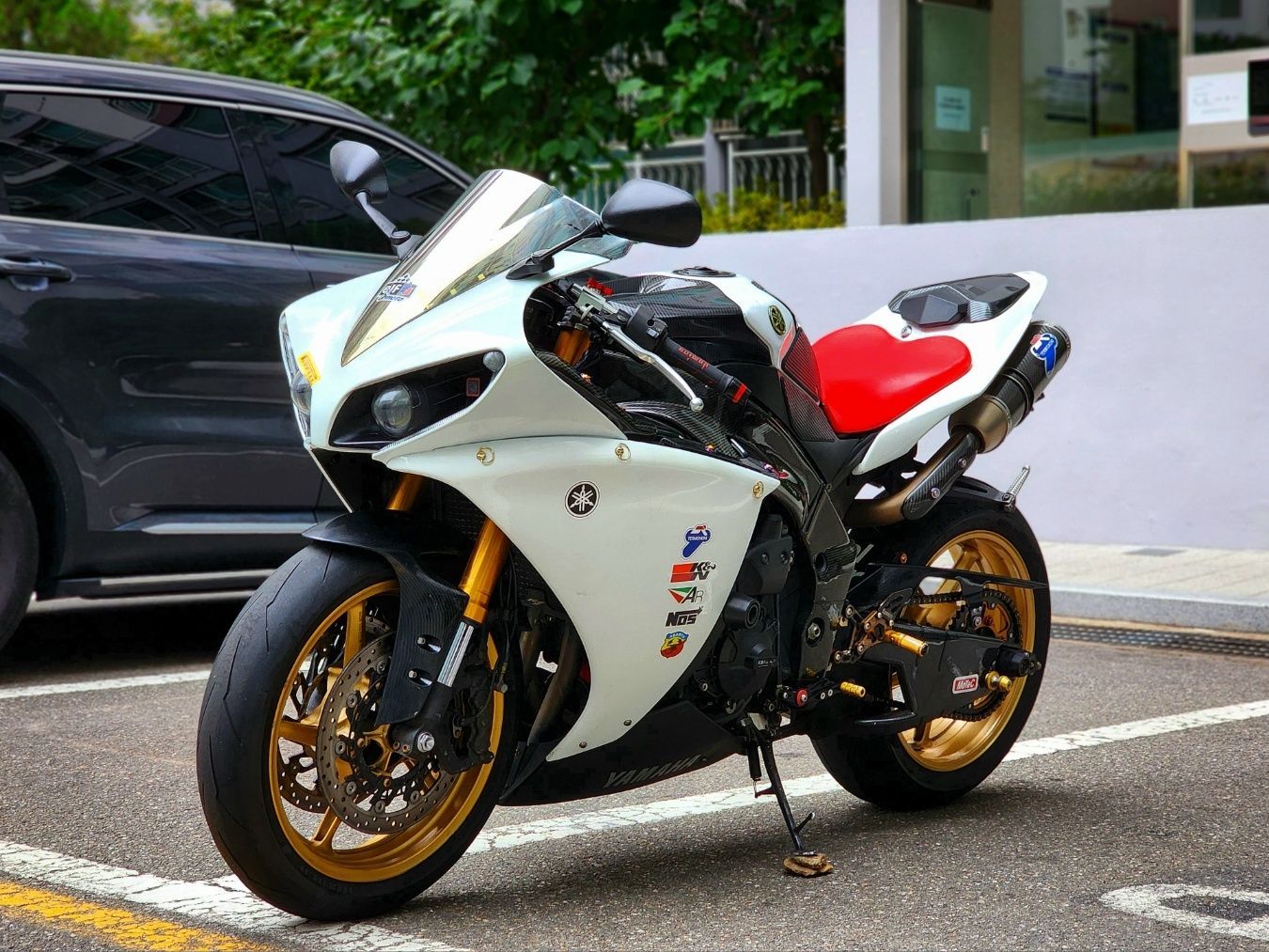 야마하 YZF R1 thumb 2