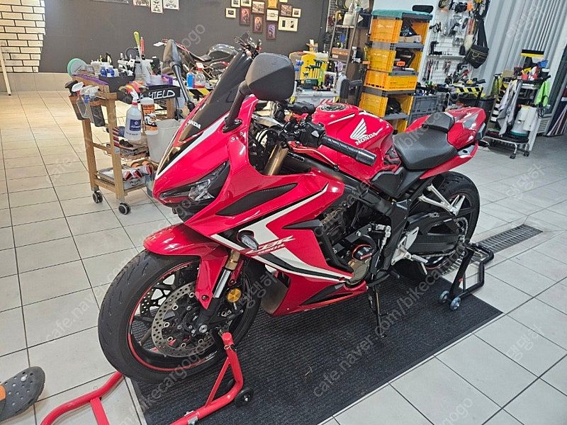 혼다 CBR 650 R MT more