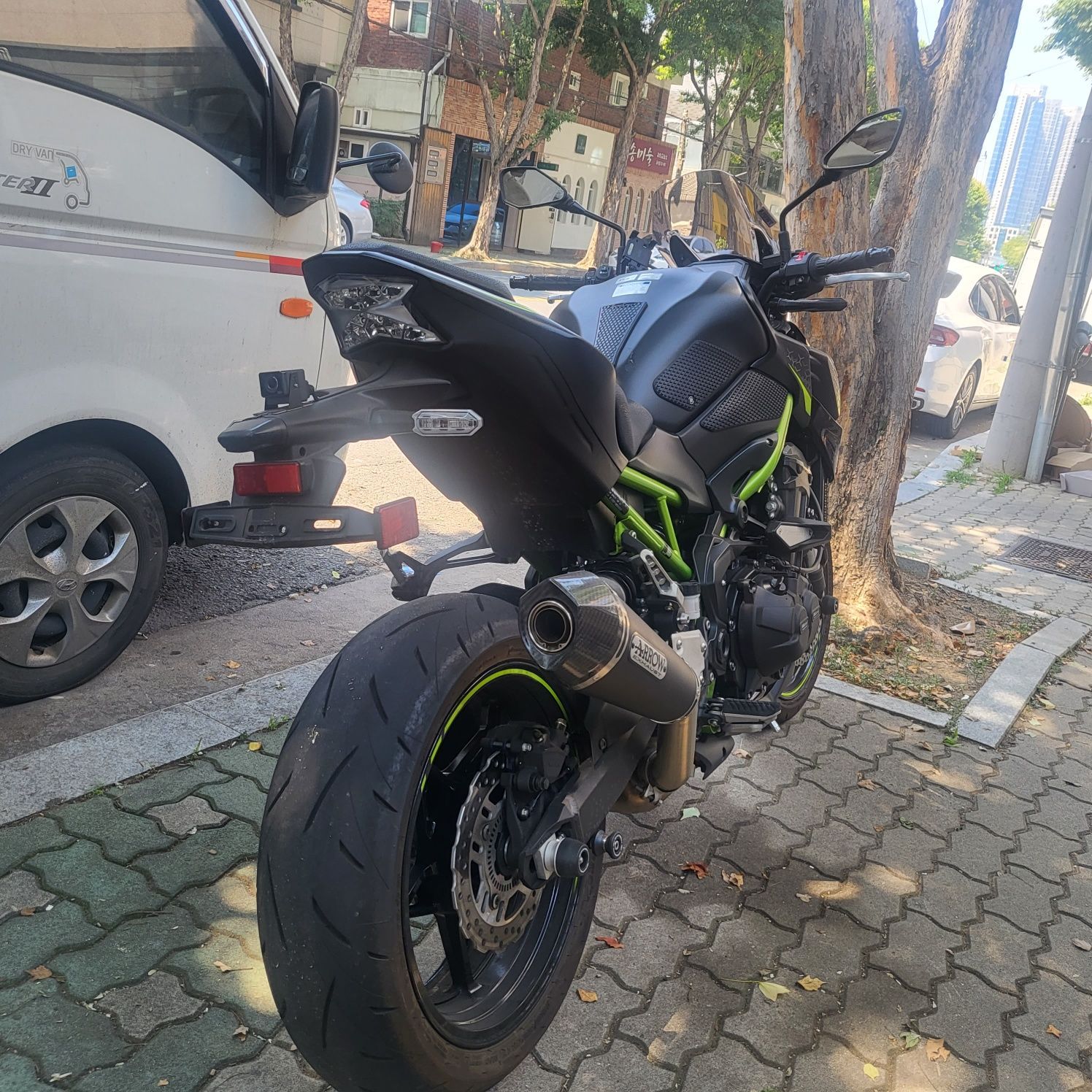 가와사키 Z 900 thumb 2