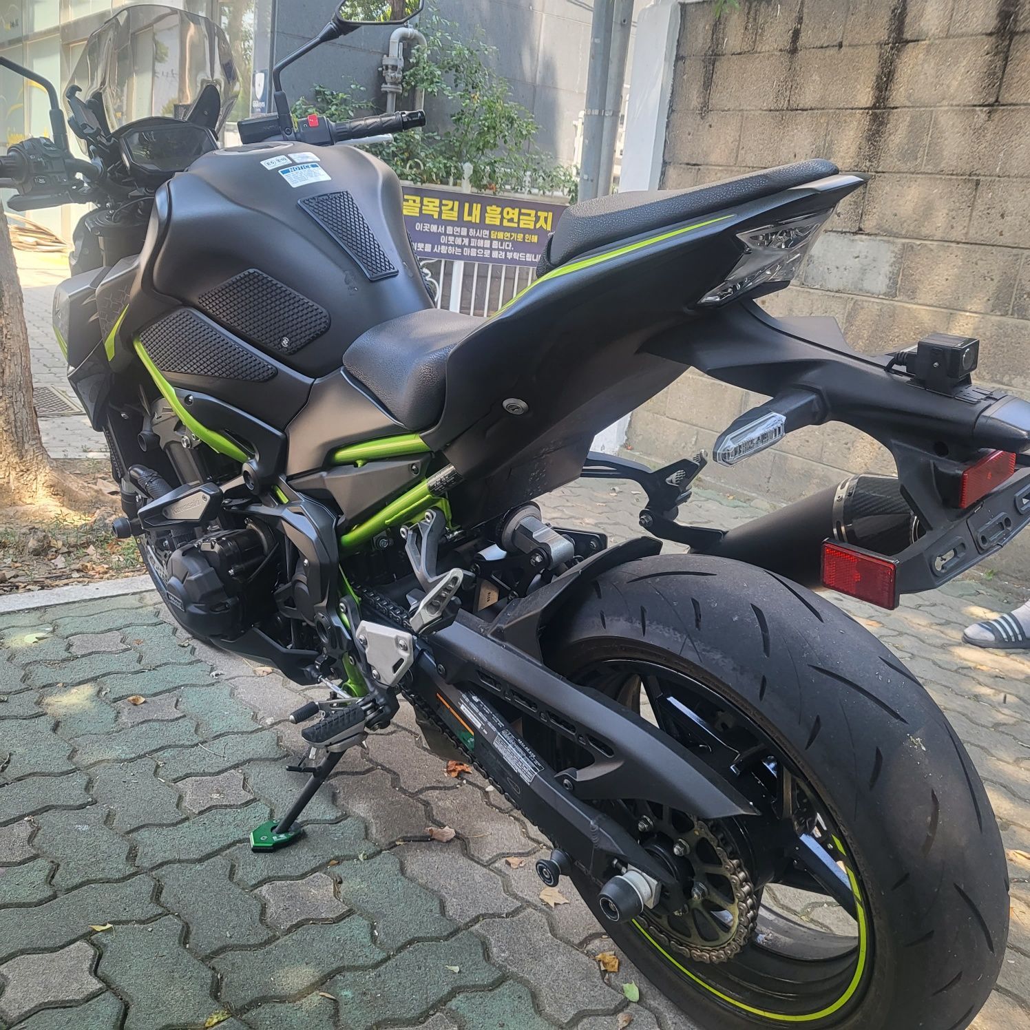 가와사키 Z 900 more