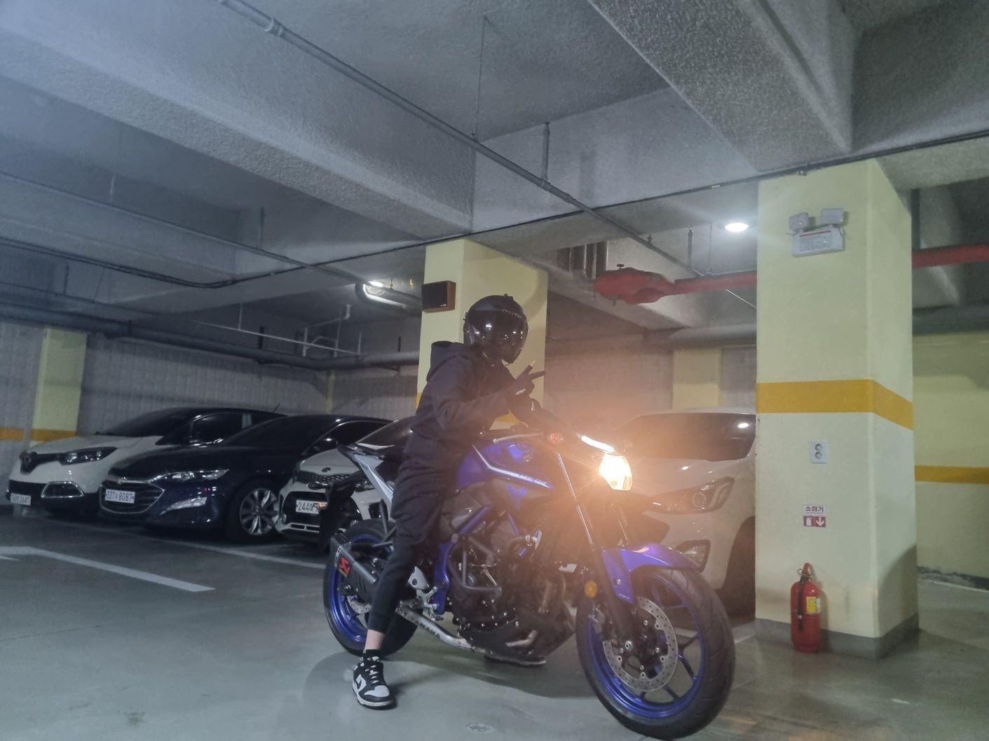 야마하 MT 03 thumb 2