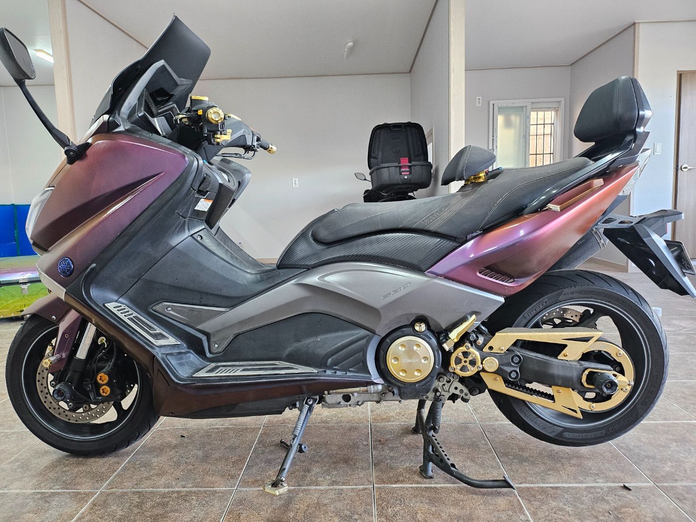 야마하 TMAX 530 more