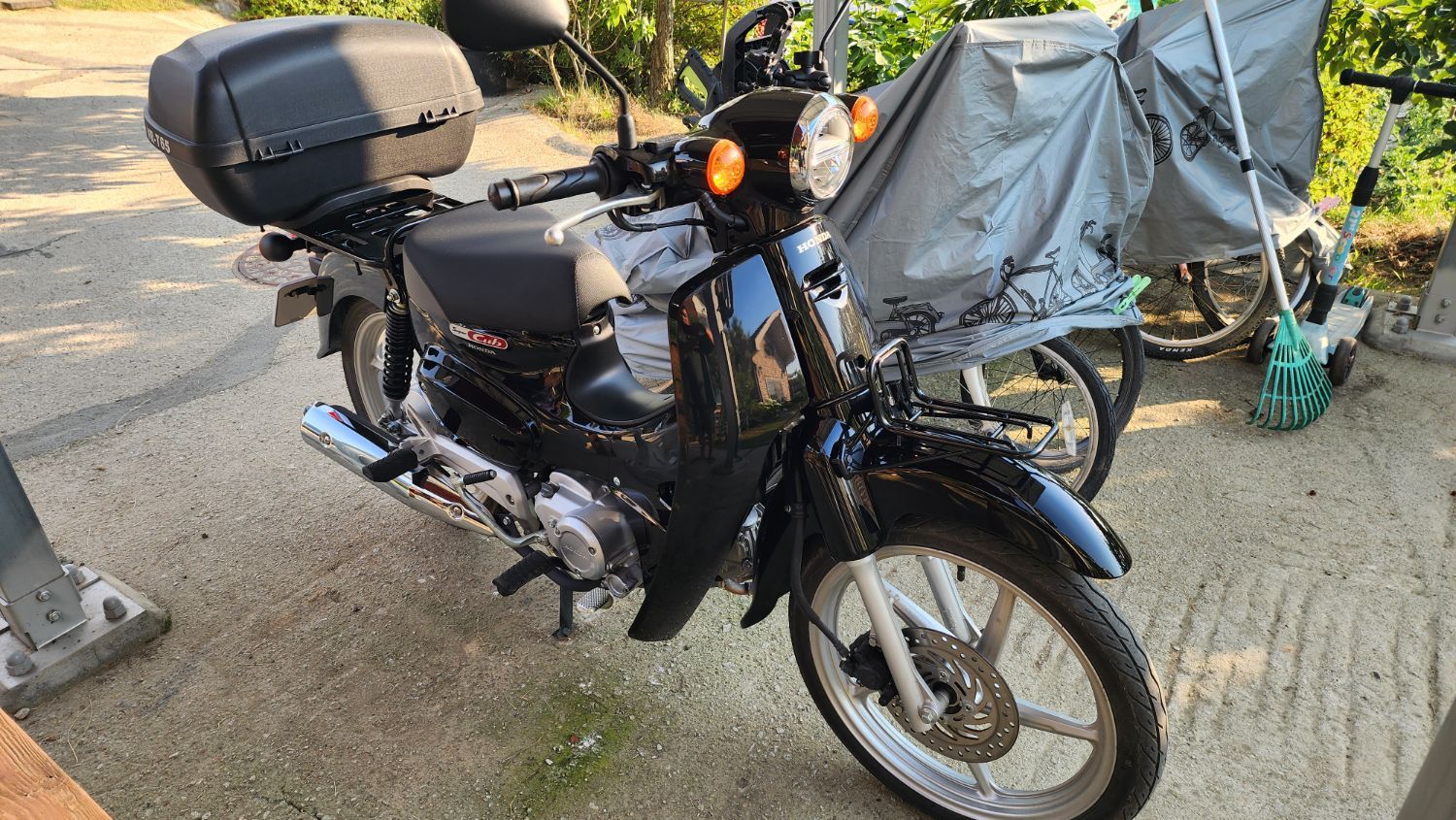 혼다 슈퍼 커브 110 thumb 2