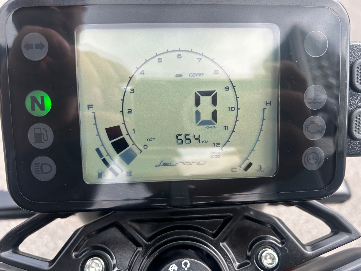 베넬리 레온치노 250 more