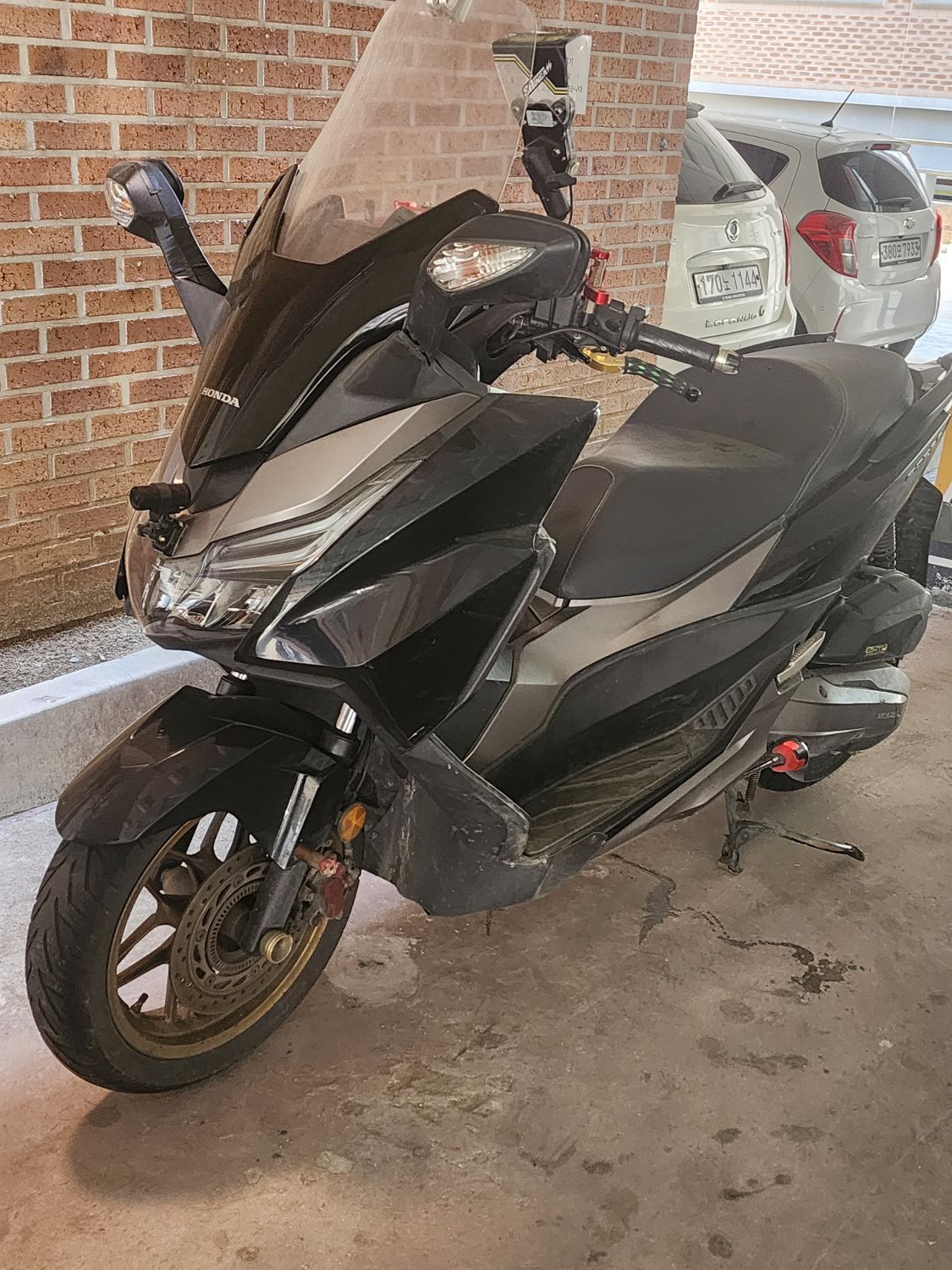 혼다 포르자 125 thumb 2