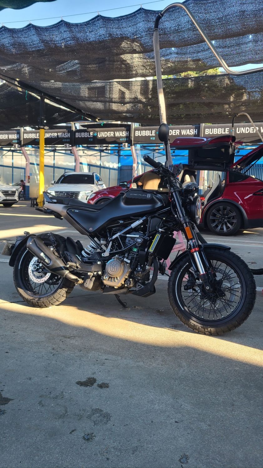 허스크바나 스바르트필렌 125 more