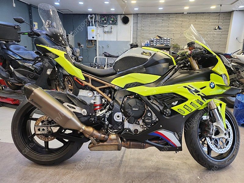 BMW S 1000 RR thumb 2