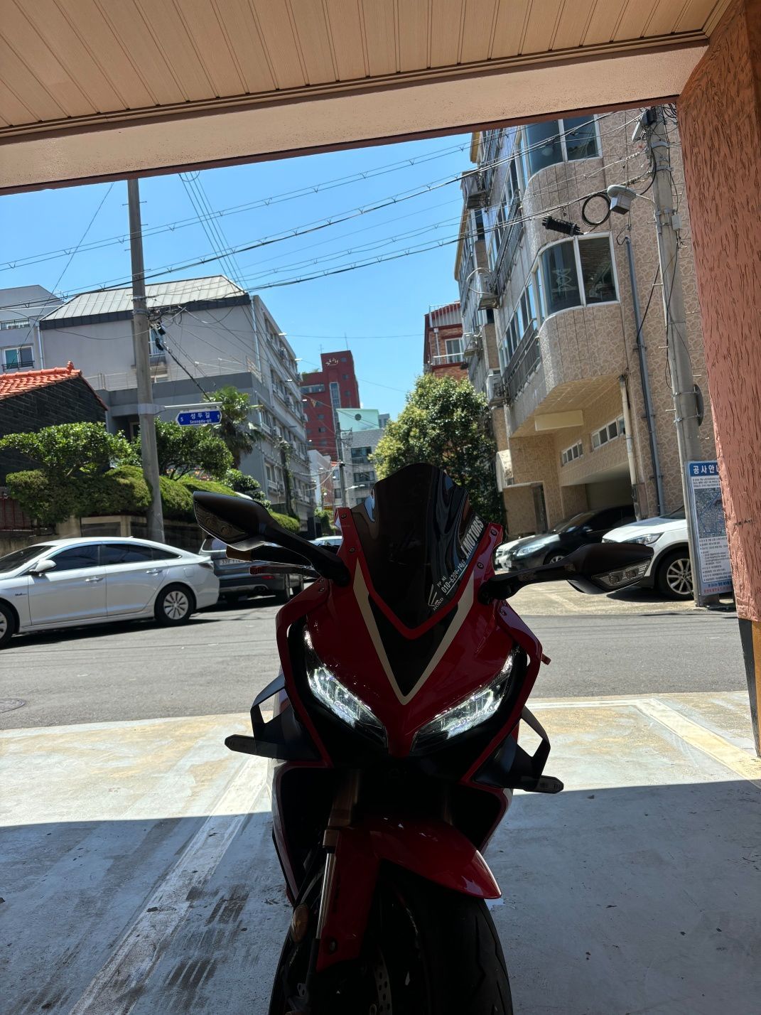 혼다 CBR 650 R MT more
