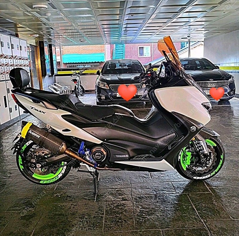 야마하 TMAX 560 thumb 2