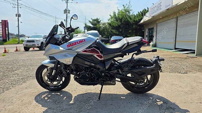 스즈키 카타나 1000 thumb 2