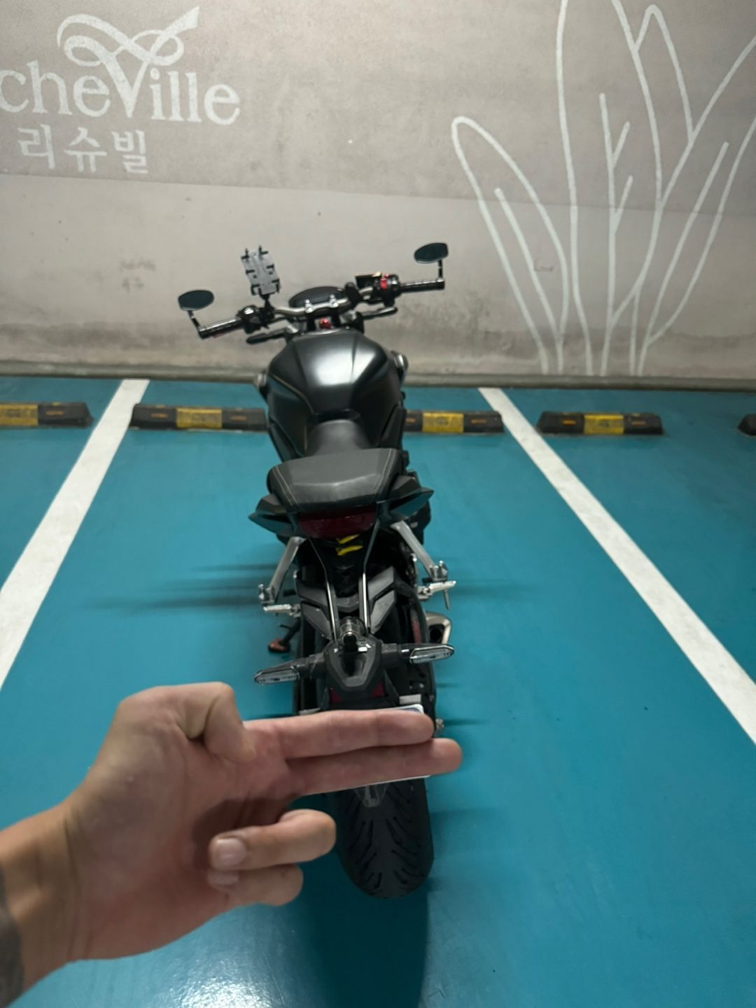 혼다 CB 650 R 2022 블랙 사진 8