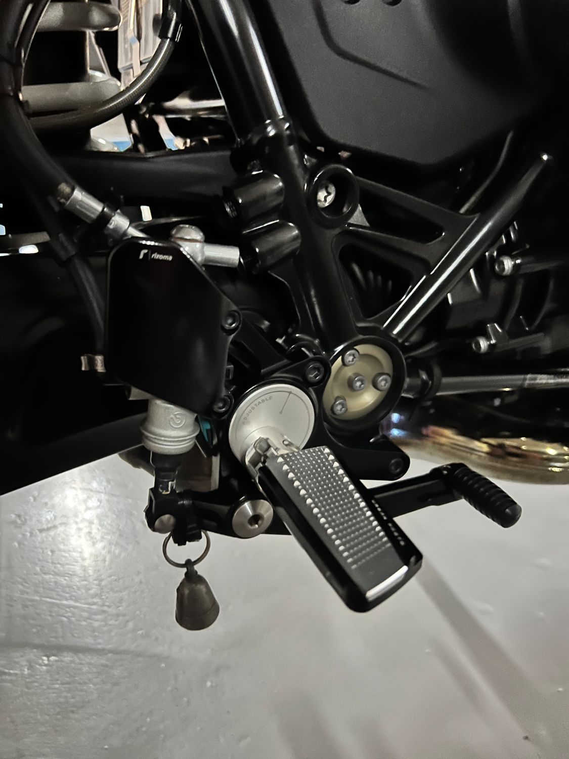 BMW R nine T 2023 블랙 사진 4
