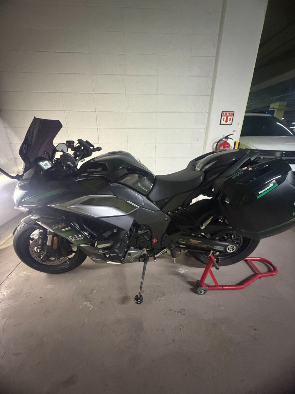 가와사키 Z 1000 SX 2020 블랙 사진 4