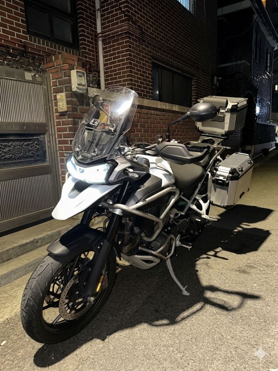 트라이엄프 타이거 1200 GT 프로 2023 화이트 사진 1