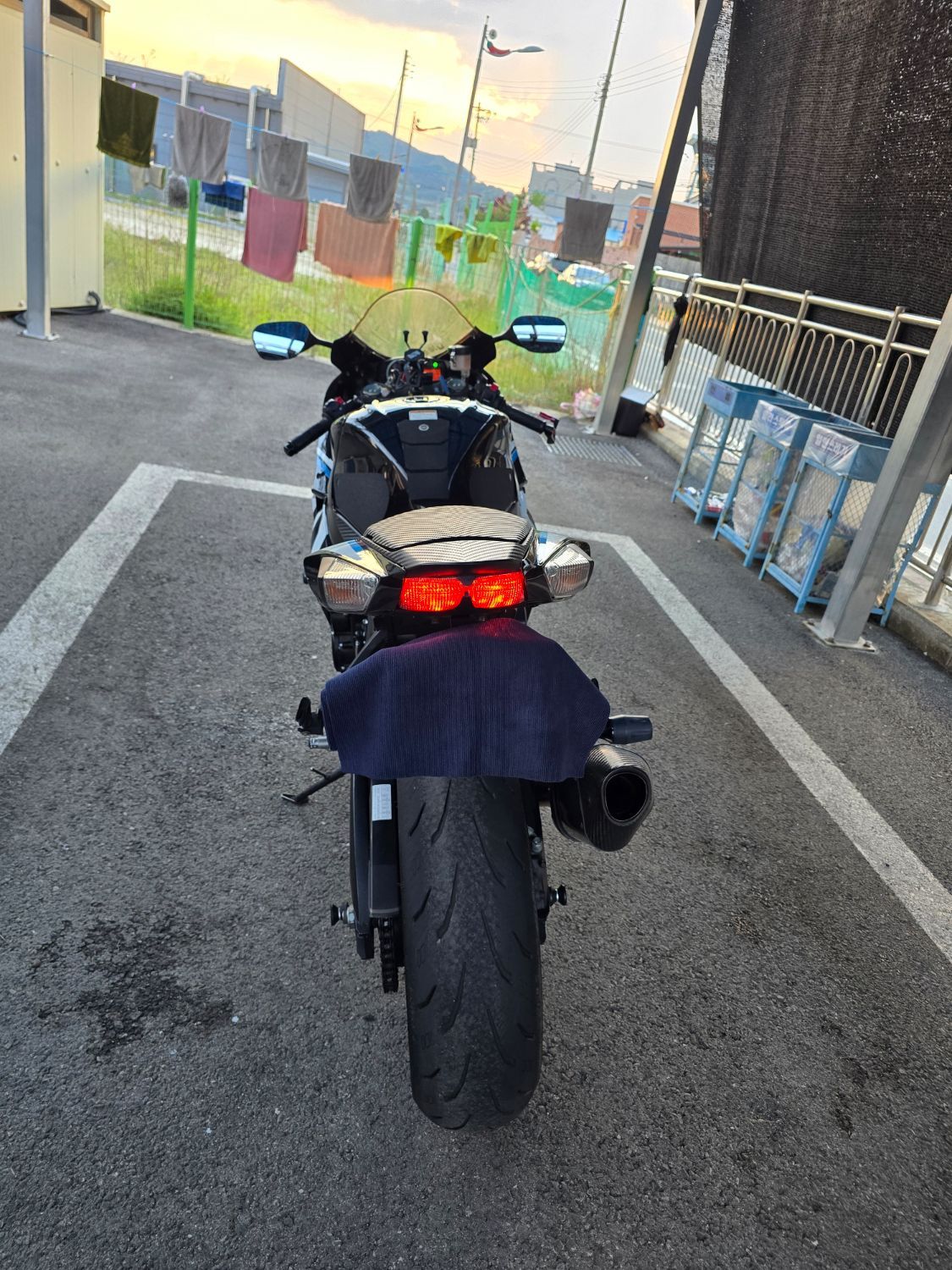 스즈키 GSX R 600 thumb 2