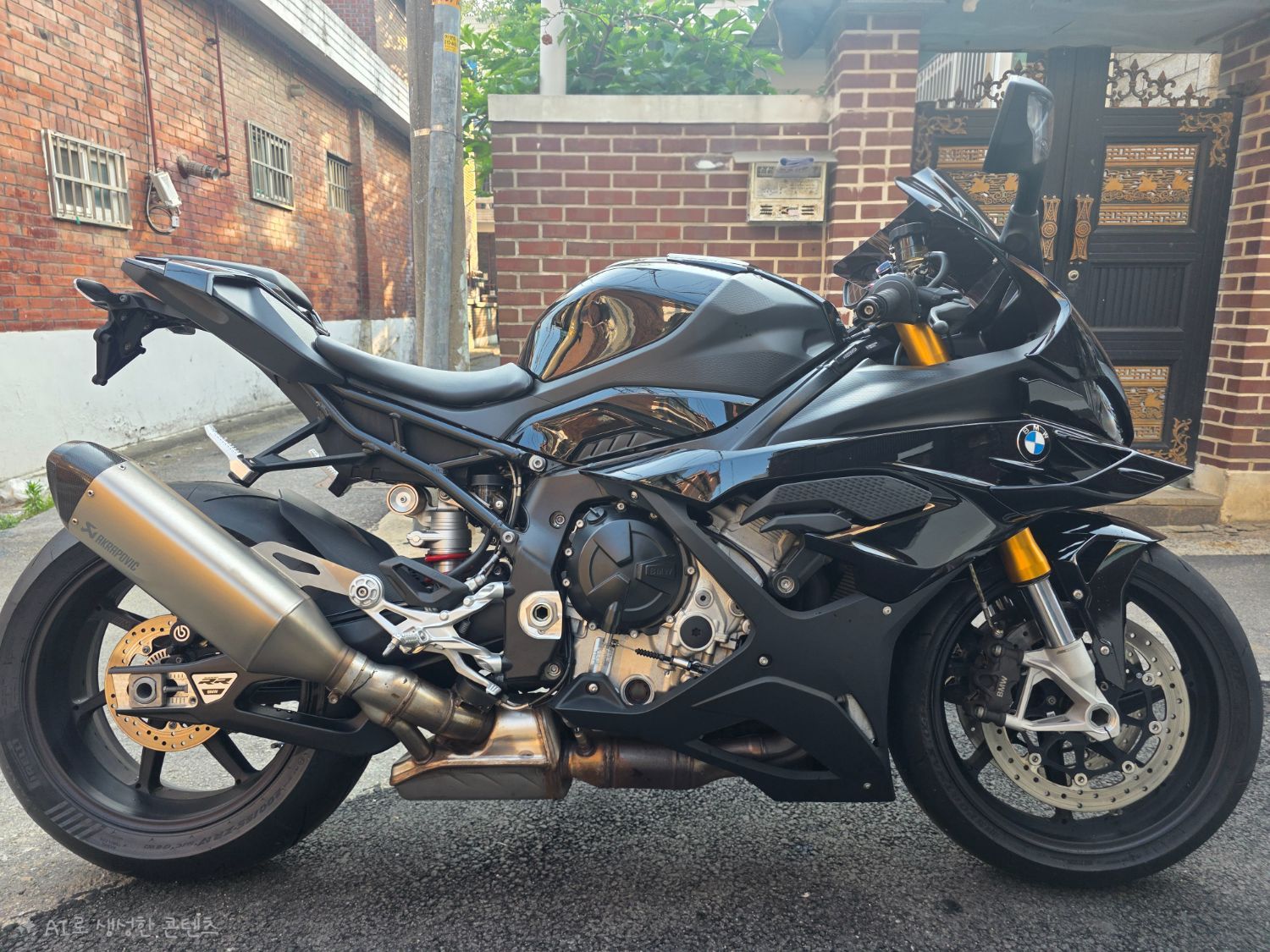 BMW S 1000 RR 2023 블랙 사진 4