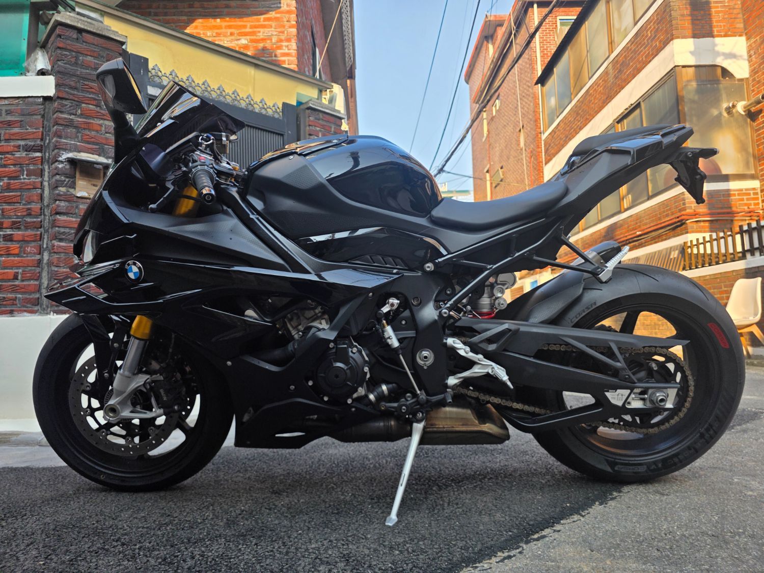 BMW S 1000 RR 2023 블랙 사진 3