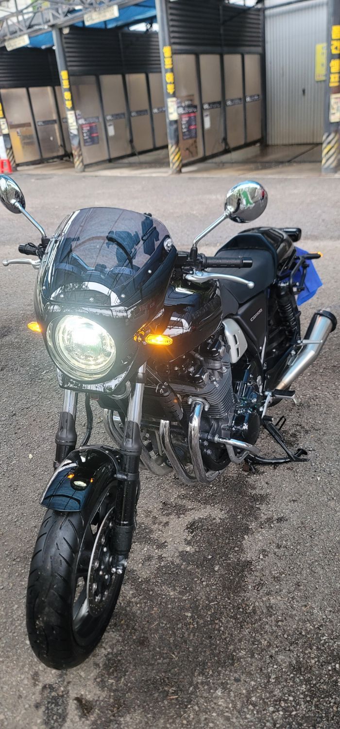 혼다 CB 1100 RS main