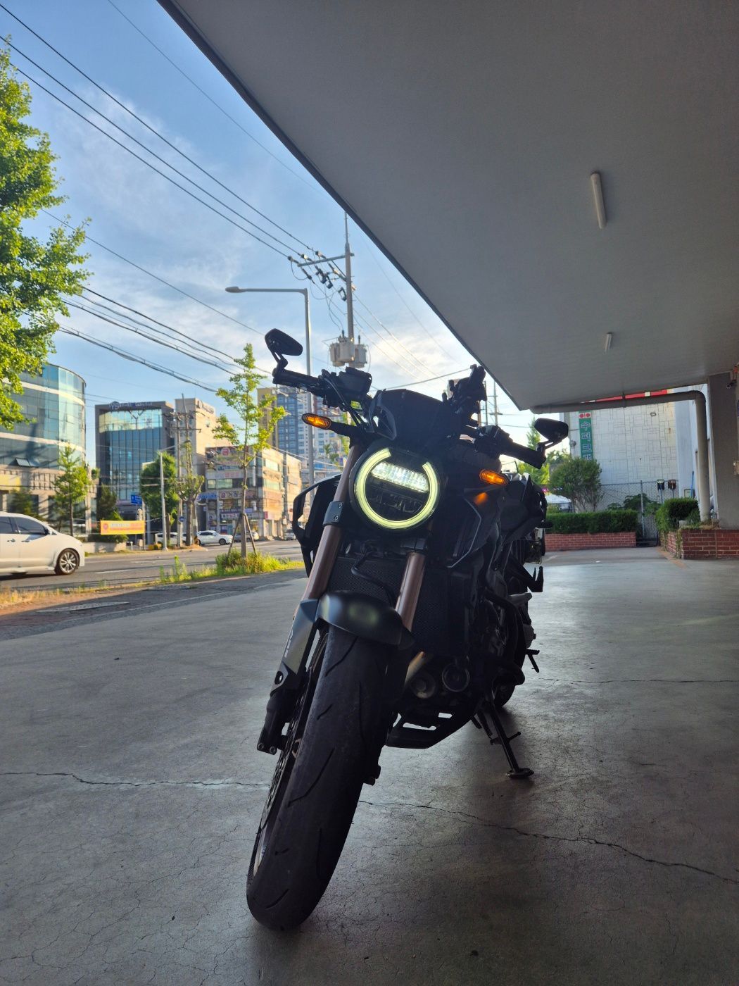 혼다 CB 650 R more