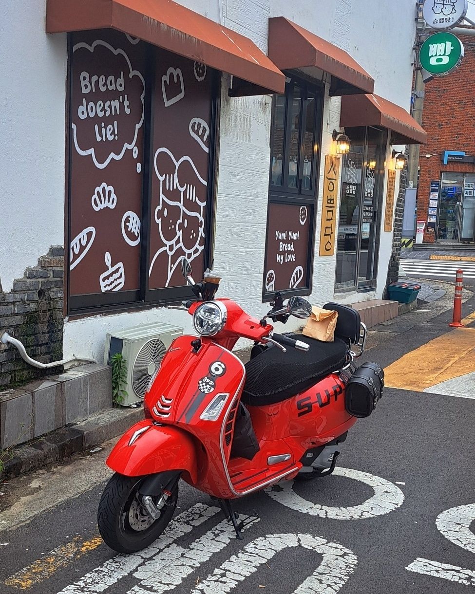 베스파 GTS 125 HPE main