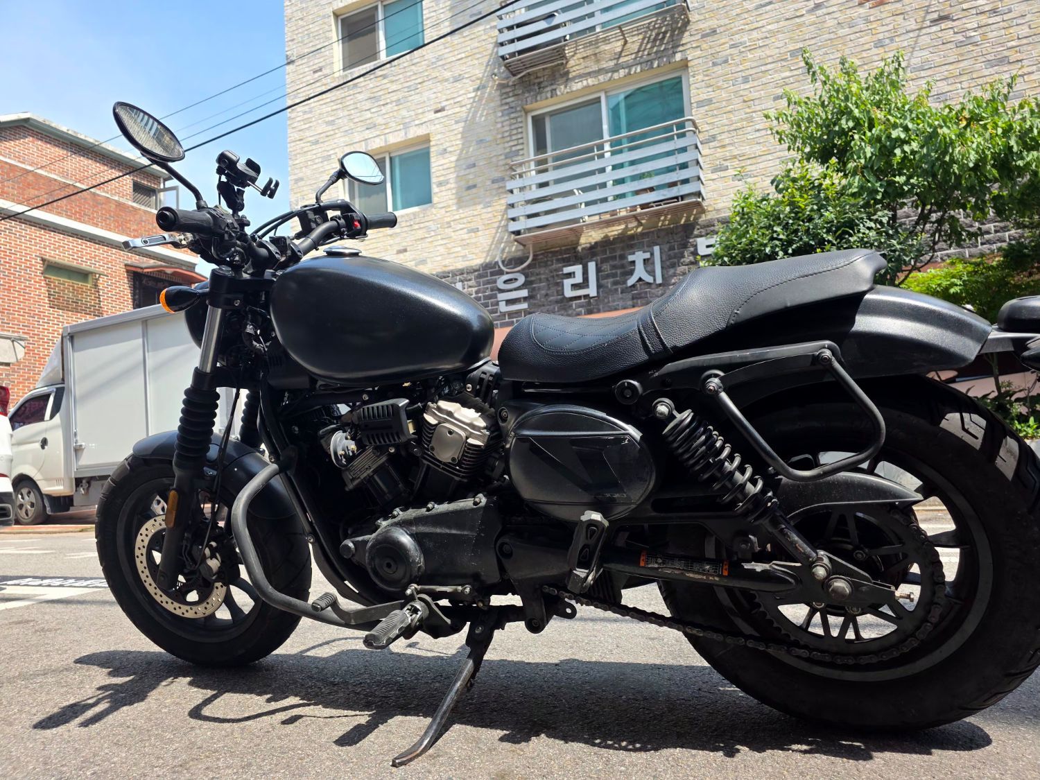 KR모터스 아퀼라 300 S more