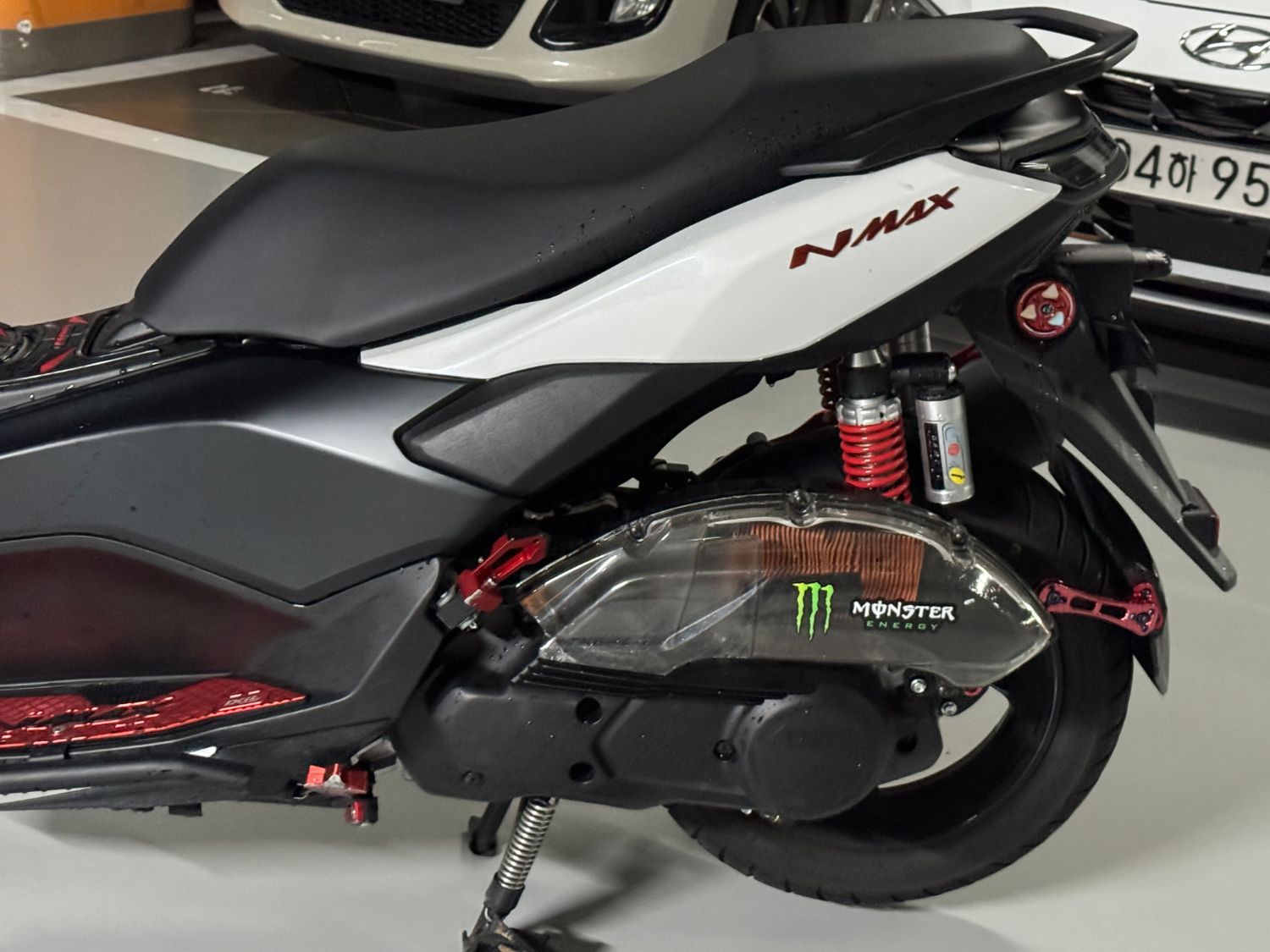 야마하 NMAX 125 more
