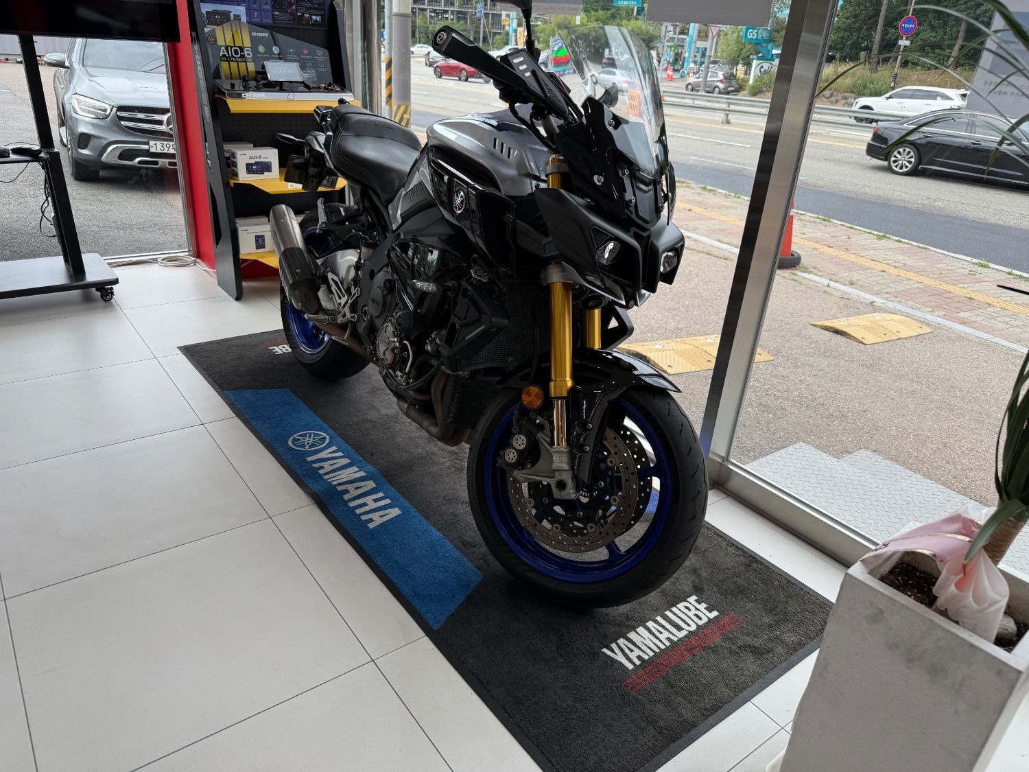 야마하 MT 10 SP main